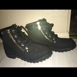 Guess Combat Boots